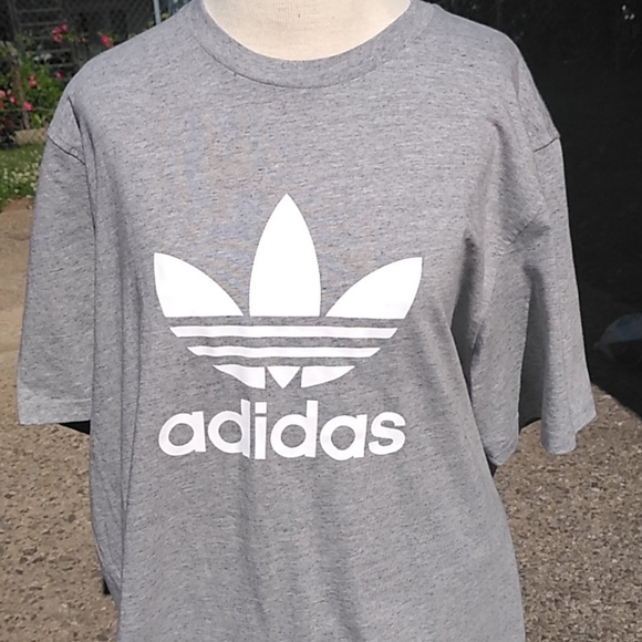 Adidas T- shirt brand new without tag - Picture 2 of 4